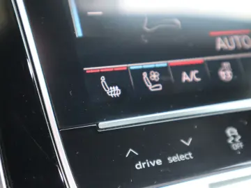 AUDI Q8 55 TFSI qu S-Line