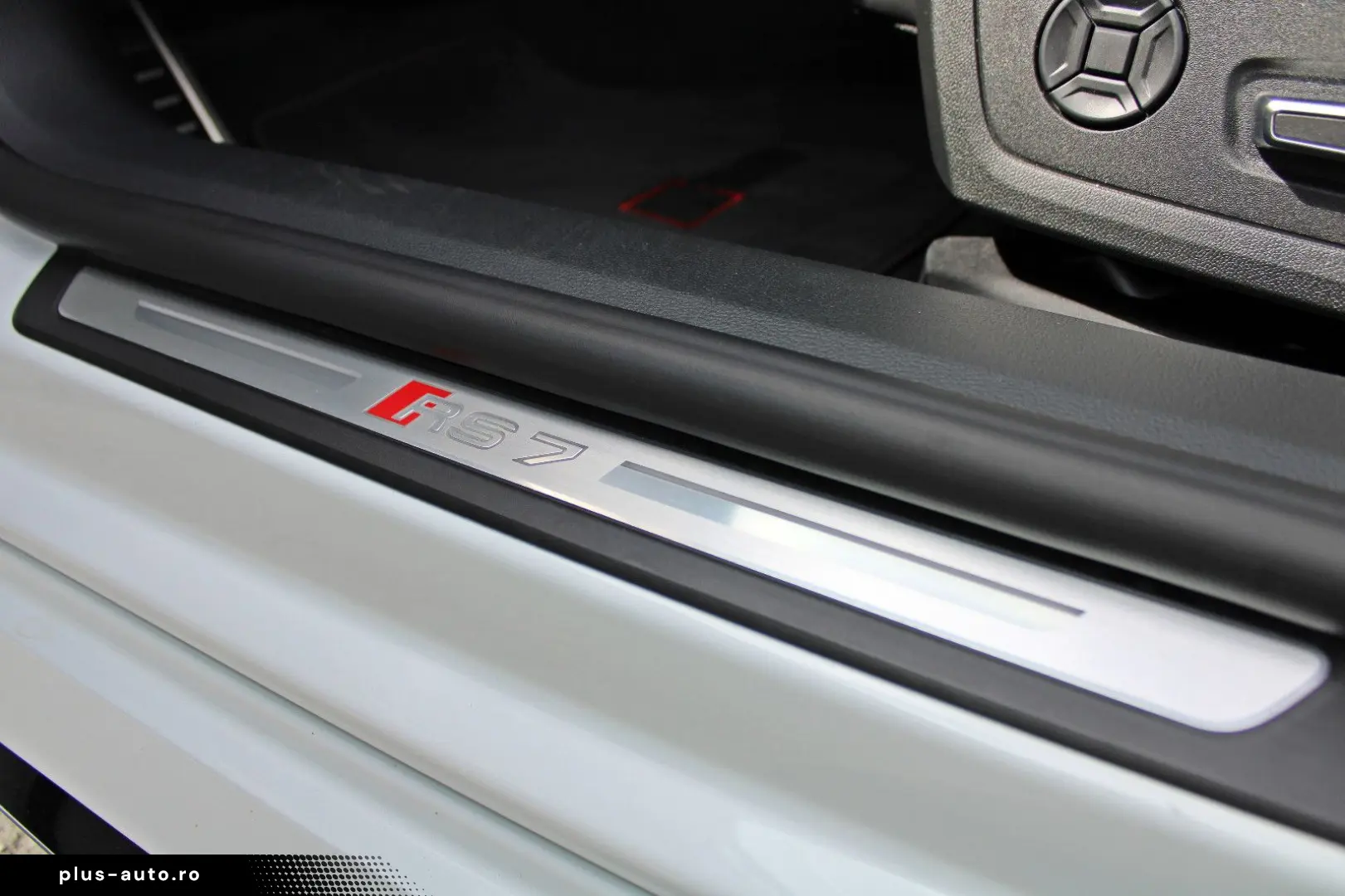 AUDI RS7 BLACK PANO LASER