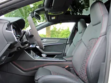 AUDI RS7 BLACK PANO LASER