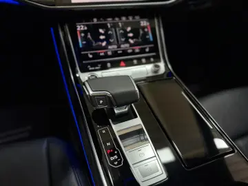 AUDI A8 50 TDI quattro