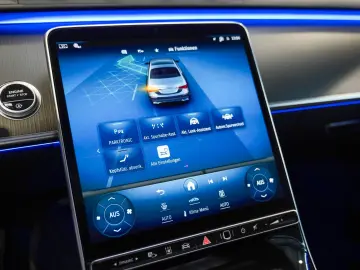 S 580 4M AMG Line Exklusiv Burmester 4D E-ACTIVE