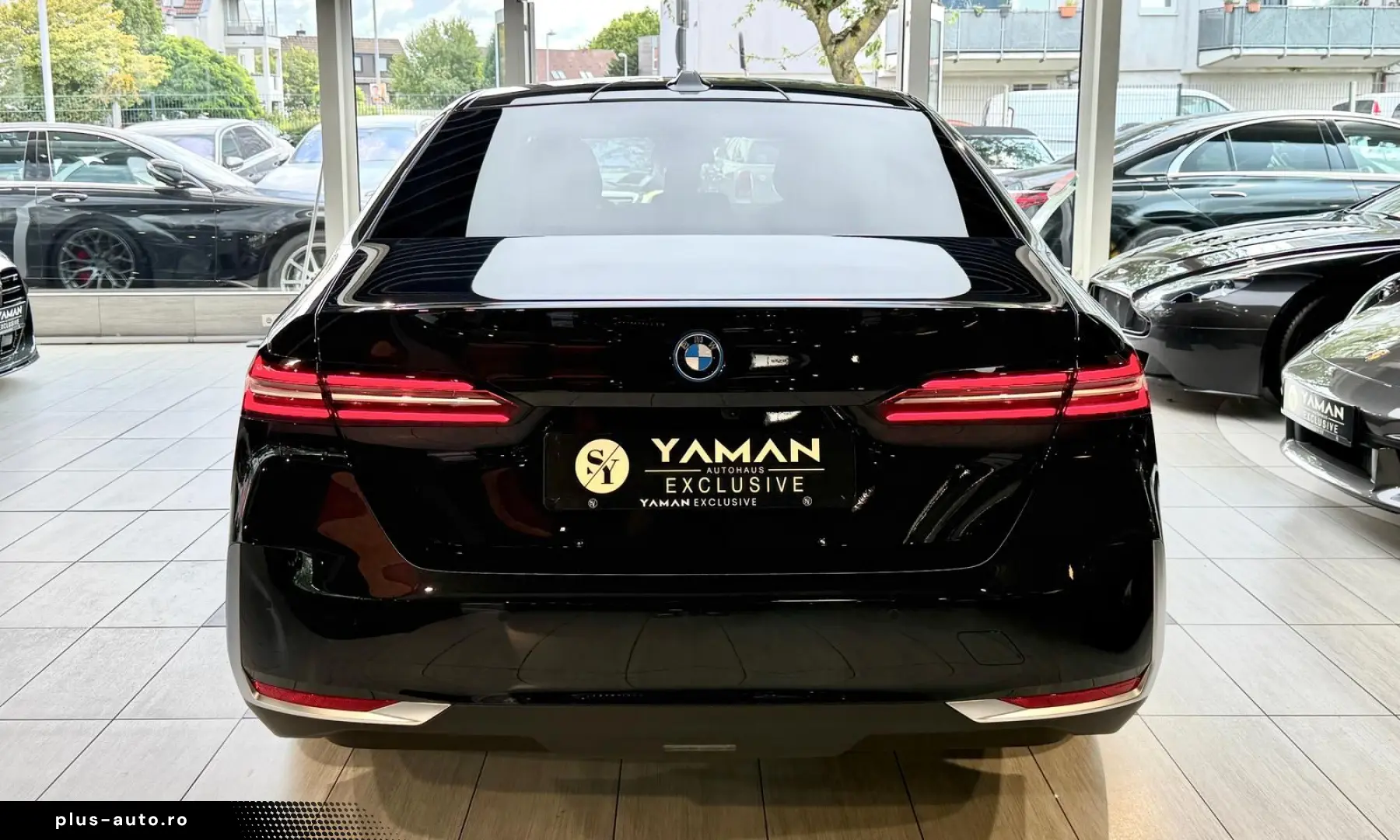 550 e xDrive Pano H&K Sitzbelüftung Iconic Glow