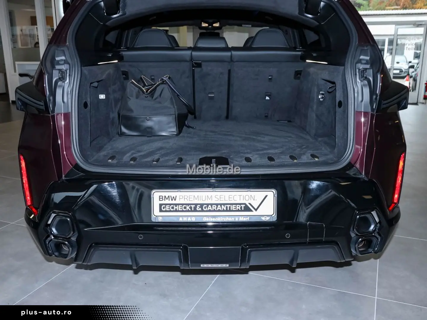 XM 4.4 Label Red Individual Lila UPE 220TEuro