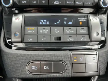 HYUNDAI INSTER 49kWh 115CP PREMIUM