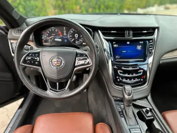 Vand Cadillac CTS premium 3.6 benzina import germania