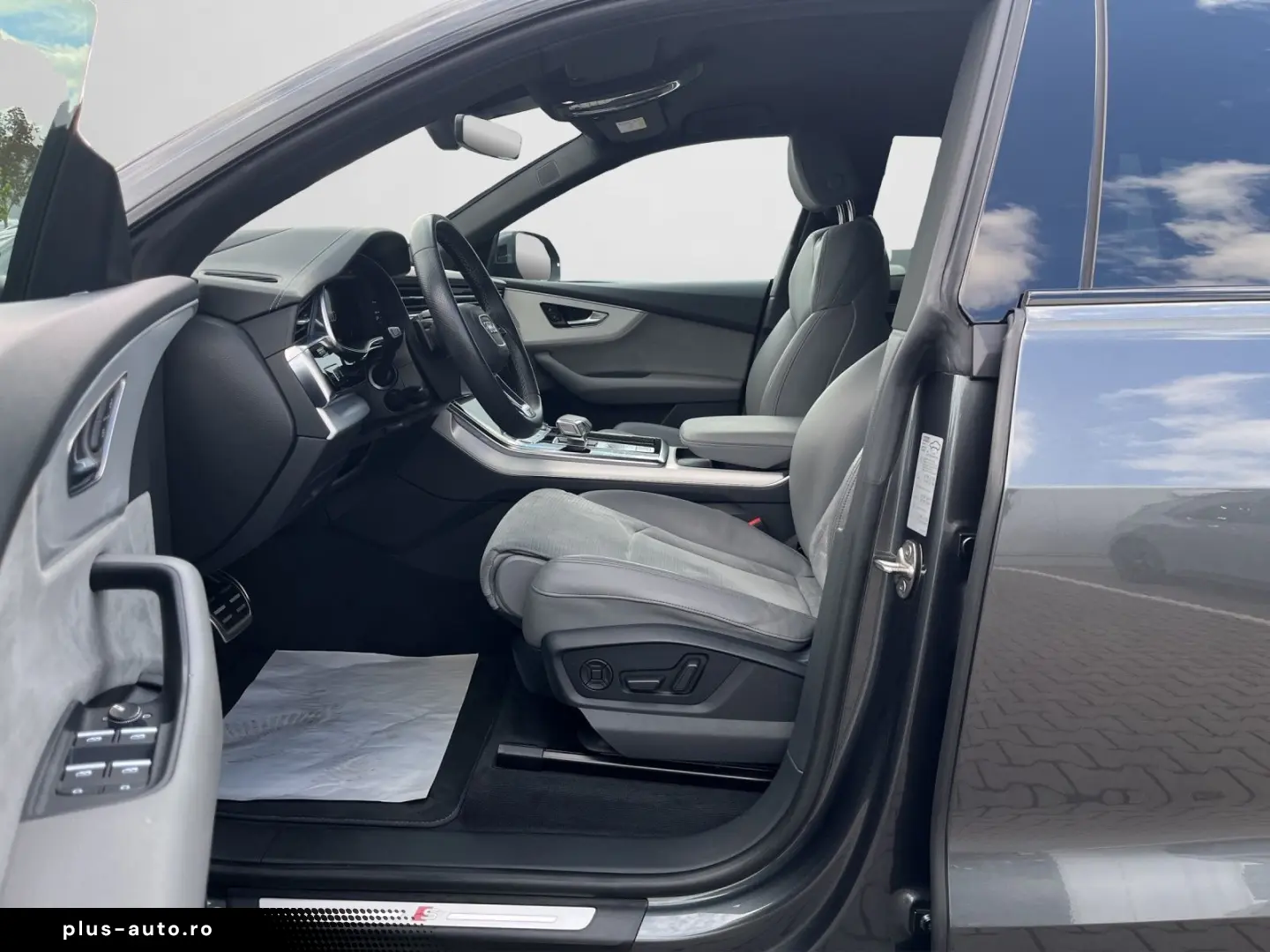 Q8 55 TFSI e Quattro S-Line