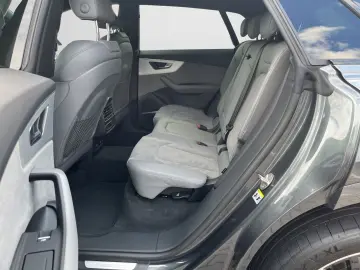 Q8 55 TFSI e Quattro S-Line