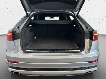 Q8 TFSI e 55 e quattro S line HeadUp Tour Matrix