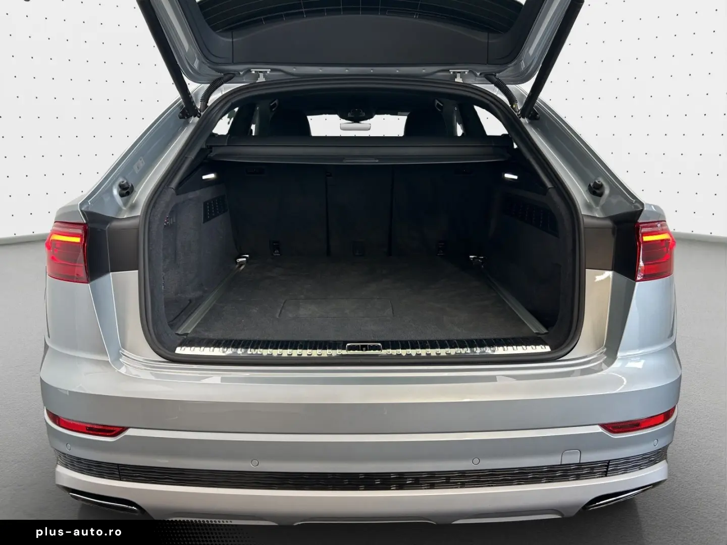 Q8 TFSI e 55 e quattro S line HeadUp Tour Matrix