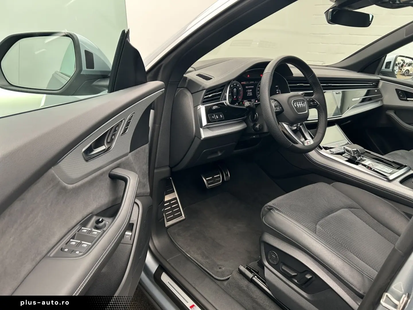 Q8 TFSI e 55 e quattro S line HeadUp Tour Matrix