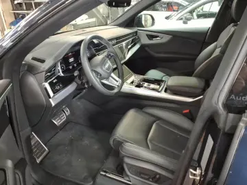 Q8 55 TFSI e quattro S line Pano HuD 360  AHK