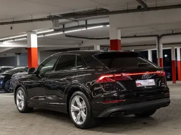 Q8 SUV TFSI e 55 e quattro Tiptronic