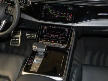 Q8 SUV TFSI e 55 e quattro Tiptronic