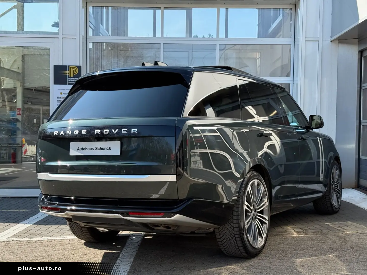Range Rover LWB AUTOBIOGRAPHY