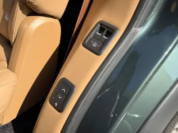 Range Rover LWB AUTOBIOGRAPHY