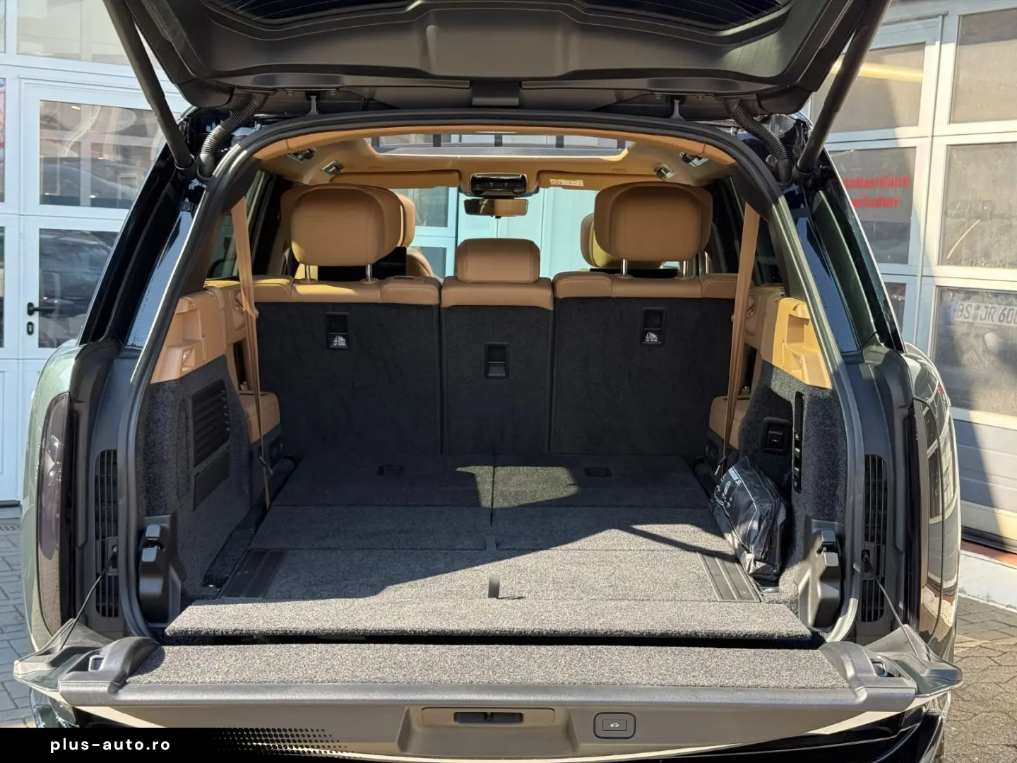 Range Rover LWB AUTOBIOGRAPHY