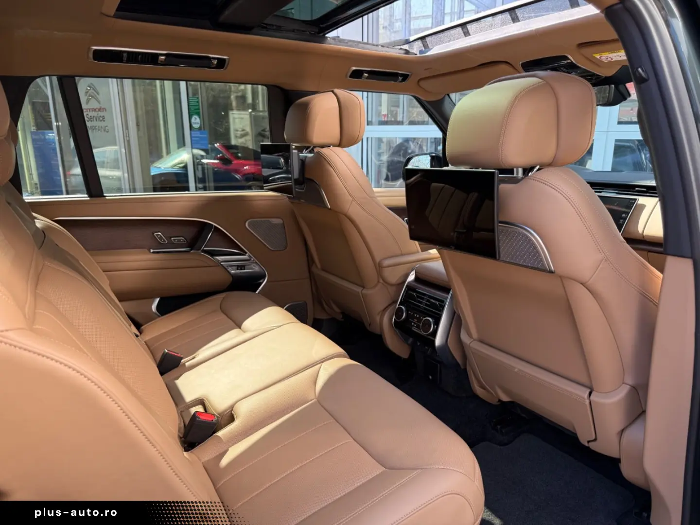 Range Rover LWB AUTOBIOGRAPHY