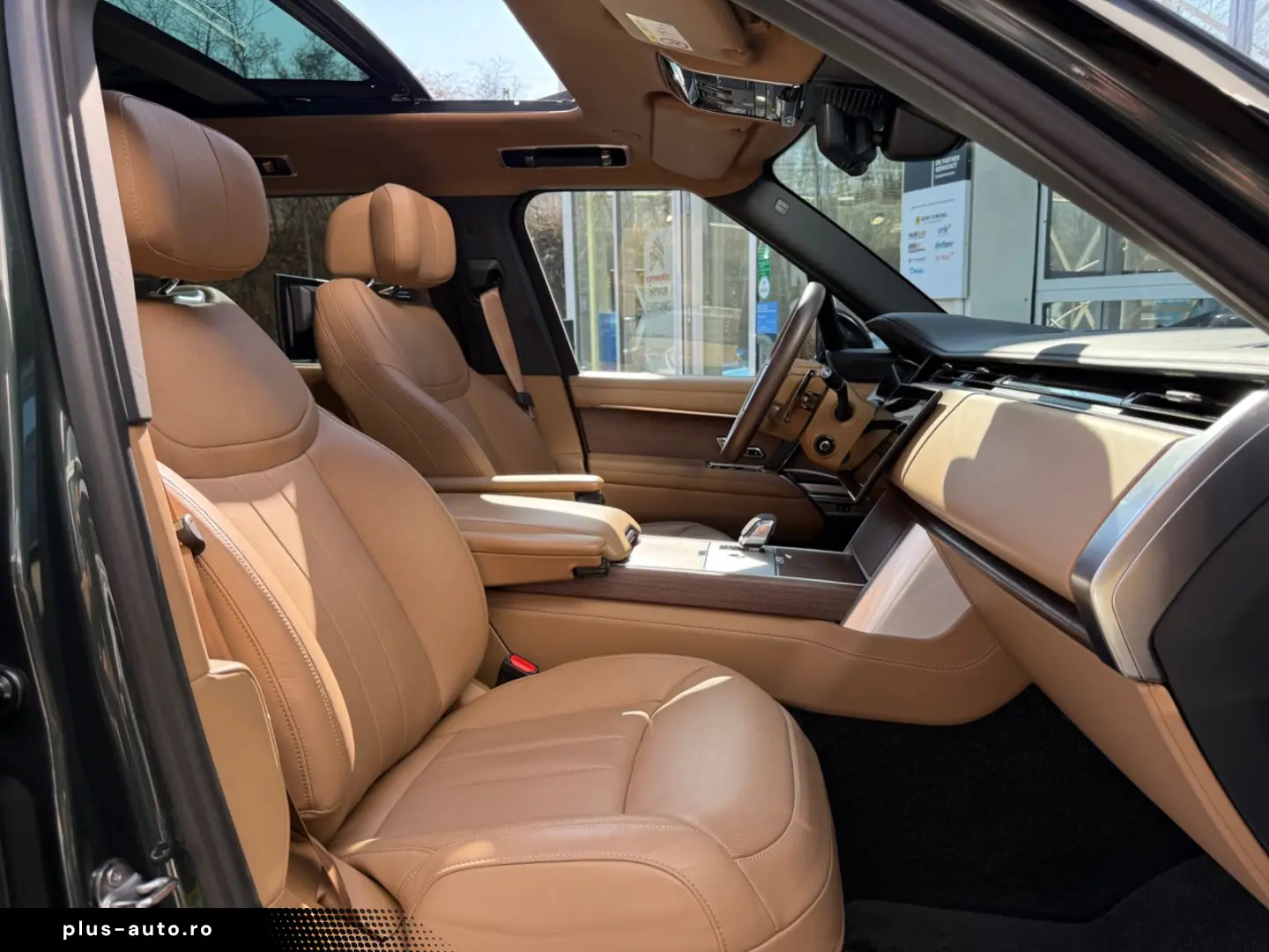 Range Rover LWB AUTOBIOGRAPHY