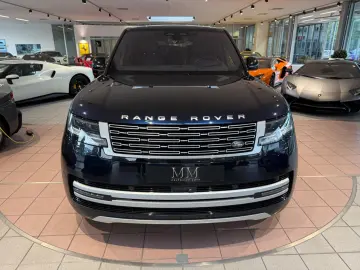 Range Rover P 530 LWB Autobiography