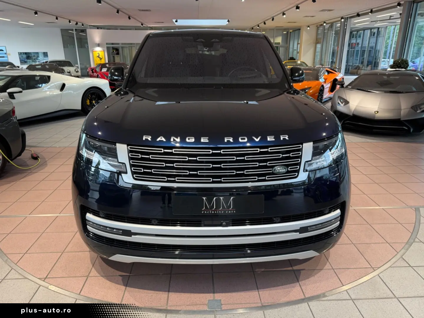 Range Rover P 530 LWB Autobiography