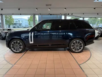 Range Rover P 530 LWB Autobiography