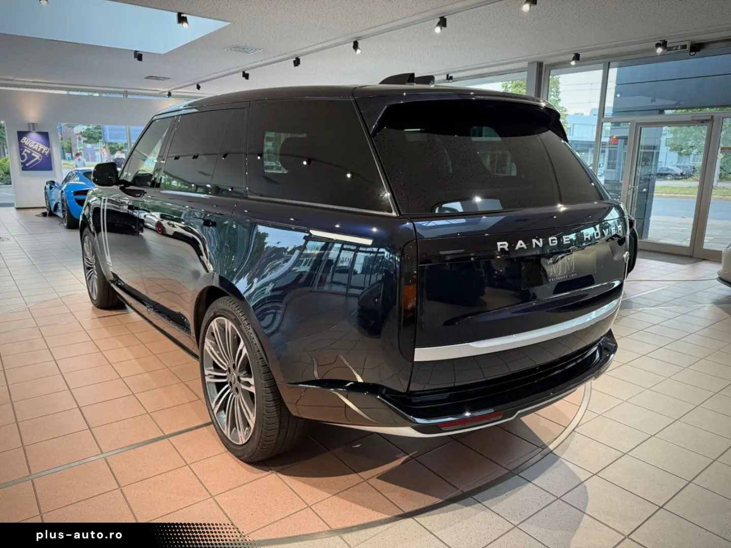 Range Rover P 530 LWB Autobiography