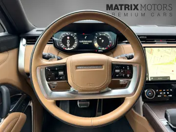 Range Rover P530 LWB Autobiography