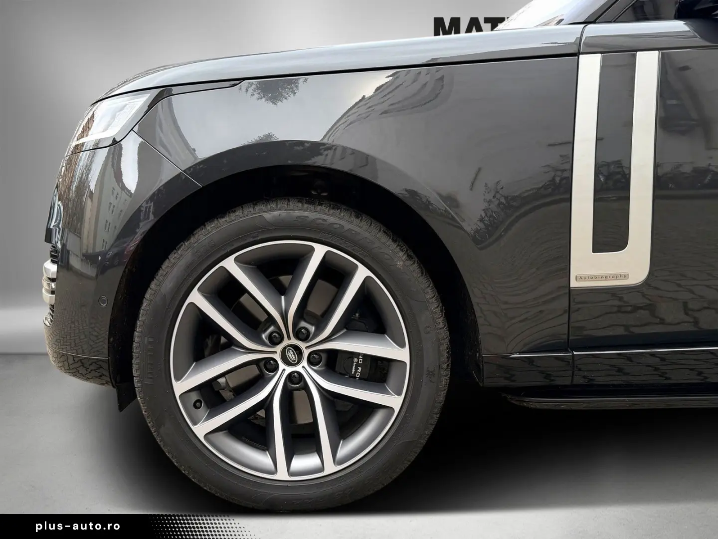 Range Rover P530 LWB Autobiography