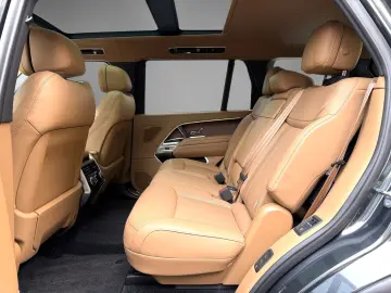 Range Rover P530 LWB Autobiography