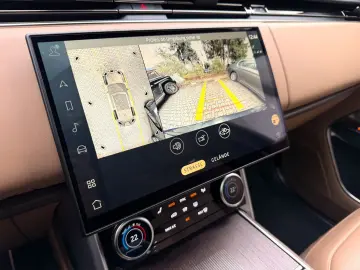 Range Rover P530 LWB Autobiography