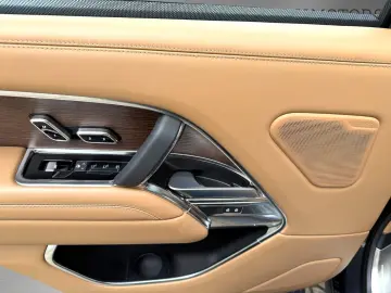 Range Rover P530 LWB Autobiography