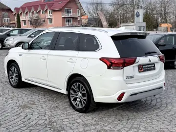 Mitsubishi Outlander Plug In Hibrid