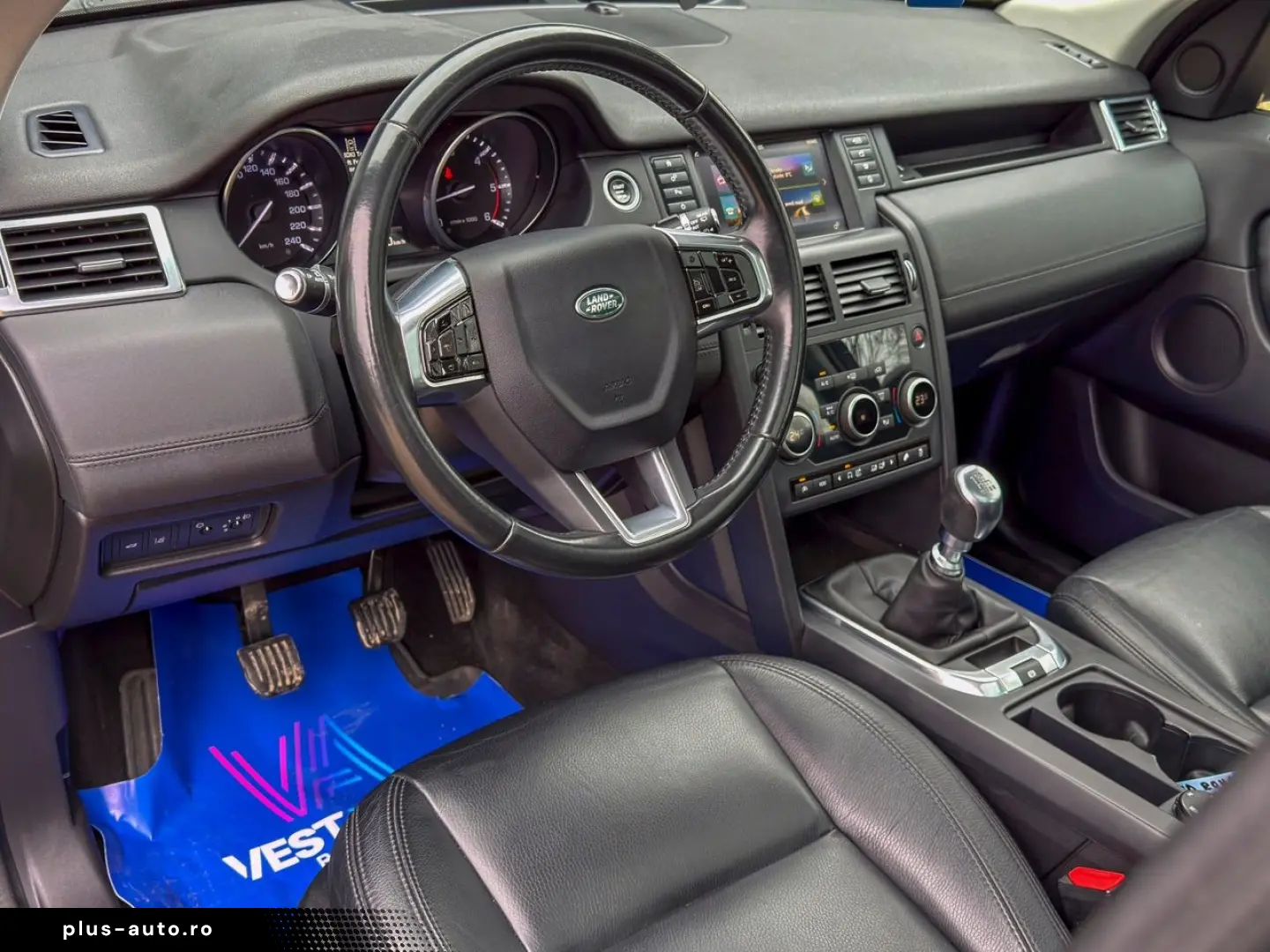 Land-Rover Discovery-Sport