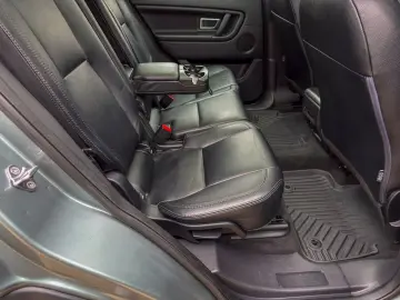 Land-Rover Discovery-Sport