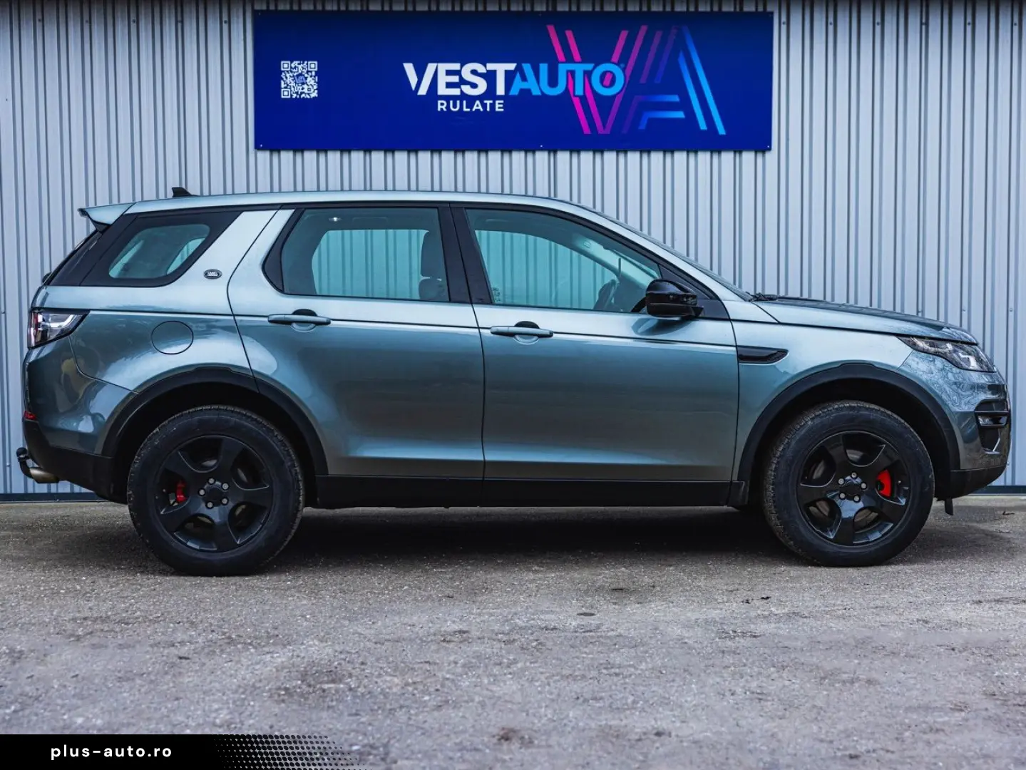 Land-Rover Discovery-Sport