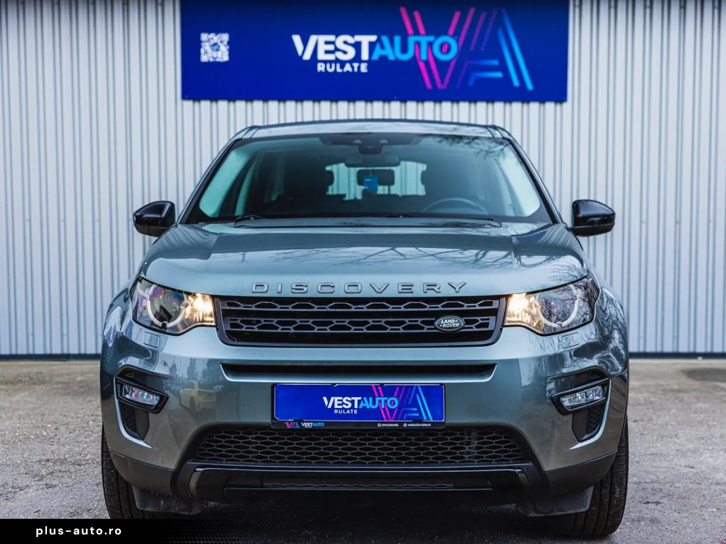 Land-Rover Discovery-Sport