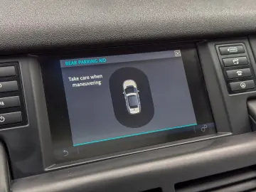 Land-Rover Discovery-Sport