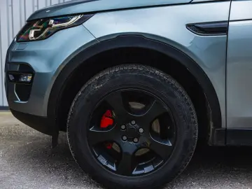 Land-Rover Discovery-Sport