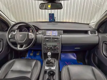 Land-Rover Discovery-Sport