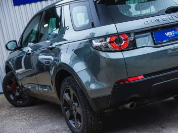 Land-Rover Discovery-Sport