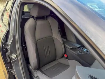 Toyota C-hr Incalzire CarPlay Navi Volan Încălzit - Garanție