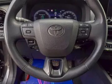 Toyota C-hr Incalzire CarPlay Navi Volan Încălzit - Garanție