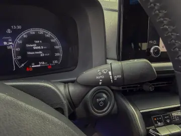 Toyota C-hr Incalzire CarPlay Navi Volan Încălzit - Garanție