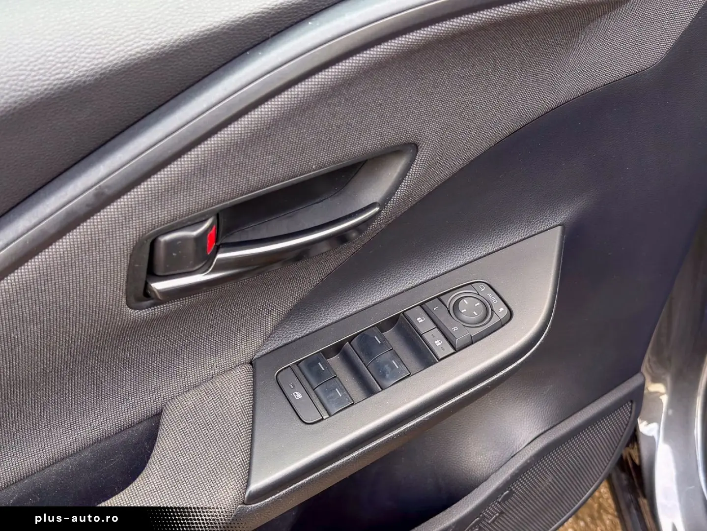 Toyota C-hr Incalzire CarPlay Navi Volan Încălzit - Garanție