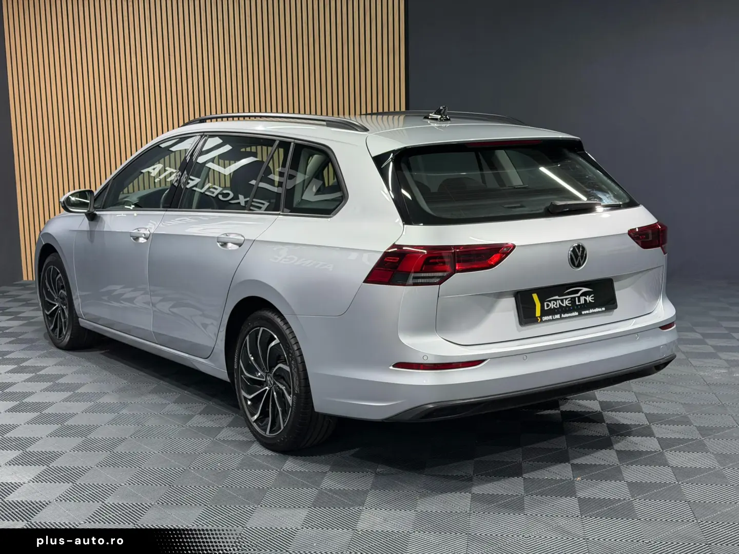 VW Golf Variant 2.0 TDI SCR DSG Life Kombi