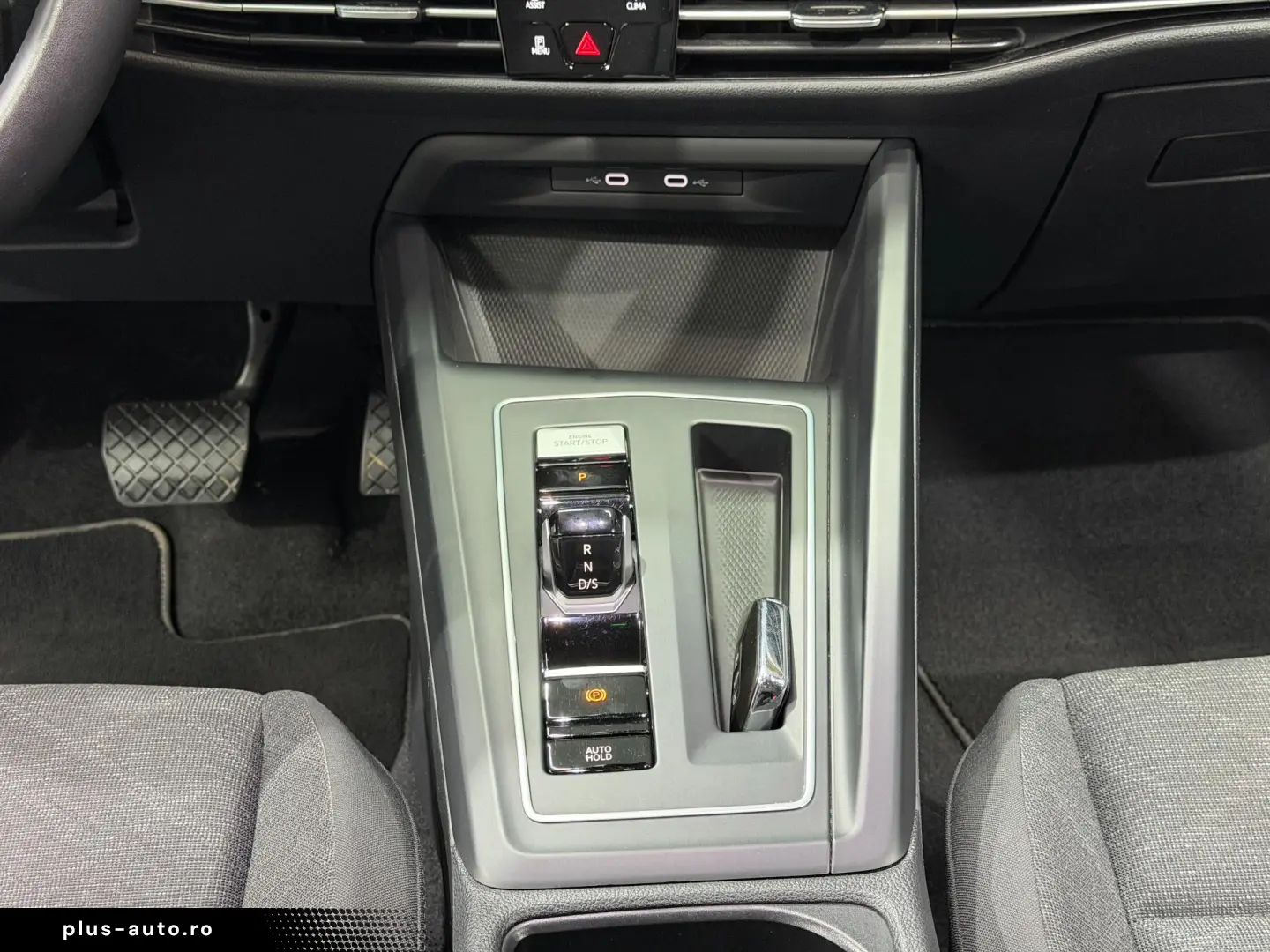 VW Golf Variant 2.0 TDI SCR DSG Life Kombi