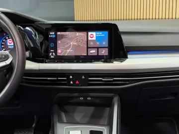 VW Golf Variant 2.0 TDI SCR DSG Life Kombi