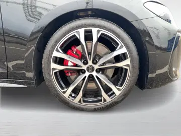 Audi S5 Avant quattro