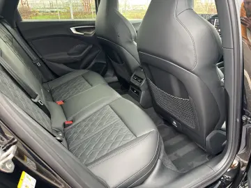 Audi S5 Avant quattro