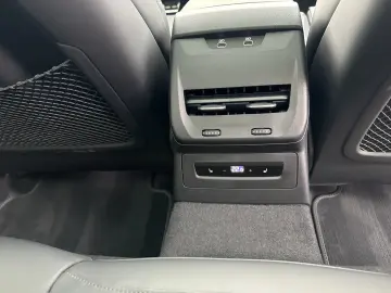 Audi S5 Avant quattro